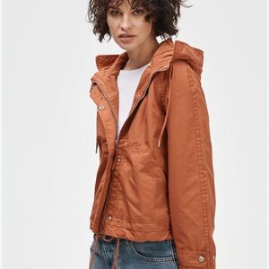 GAP Women's Kurtka Crop Anorak Utility Jacket in Rust size S - NWOT